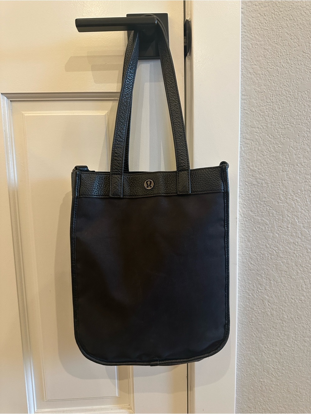 lululemon athletica Now and Always Black Shoulder Tote with Pebble Leather Trim